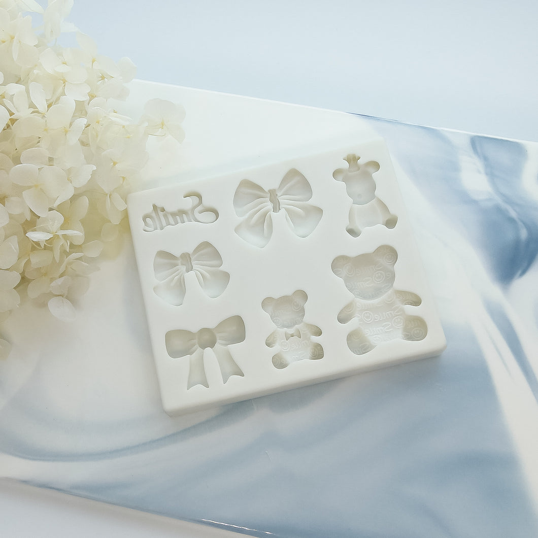 Smile Bear and Bows Silicon Mould